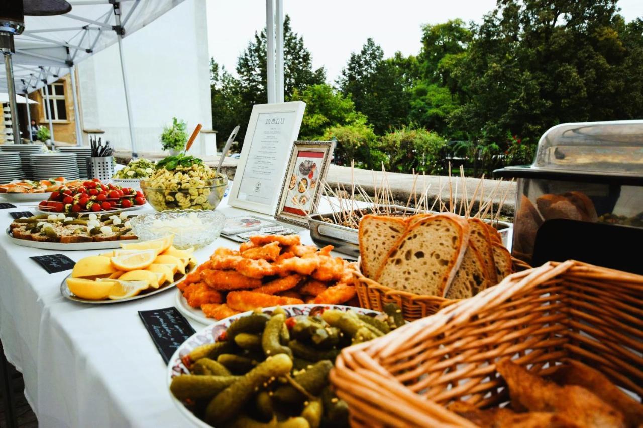 Hotel Rous Πίλζεν Εξωτερικό φωτογραφία