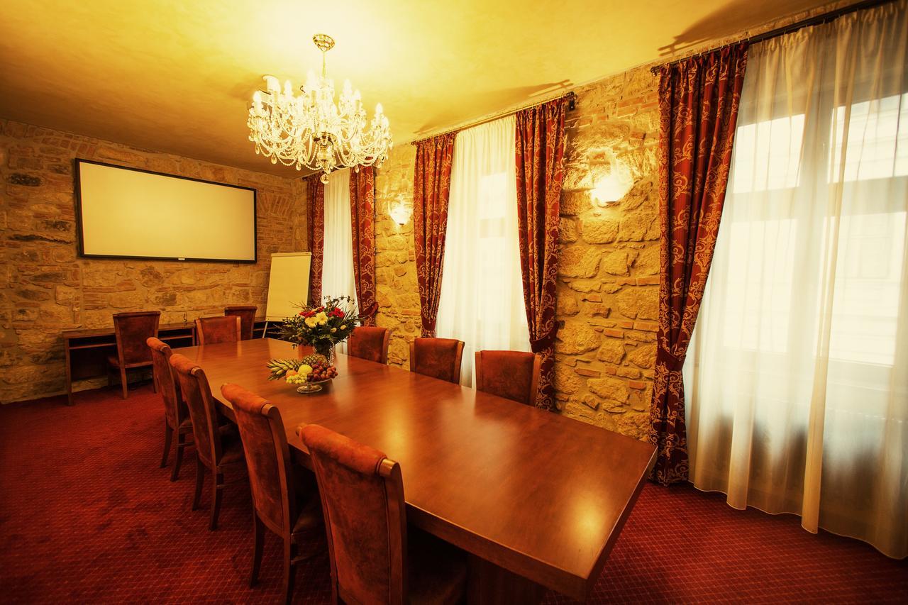 Hotel Rous Πίλζεν Εξωτερικό φωτογραφία