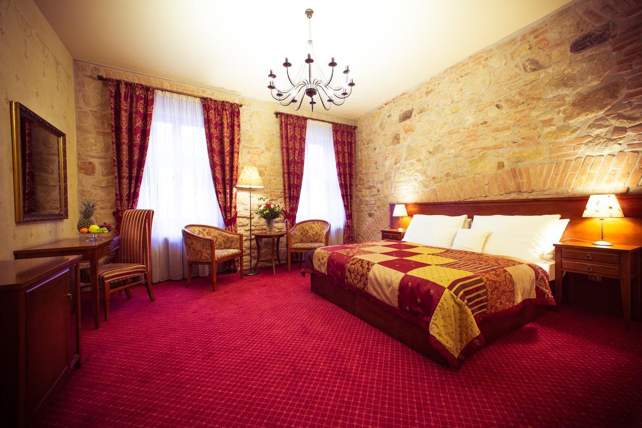 Hotel Rous Πίλζεν Εξωτερικό φωτογραφία